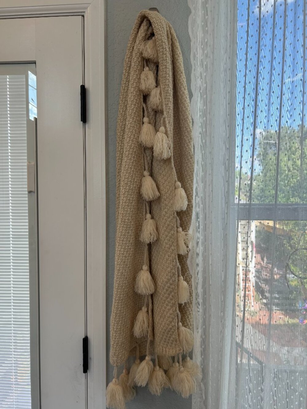 NWT Cream Chunky Knit Tassel Scarf Cozy Winter Wrap Boho Cottagecore